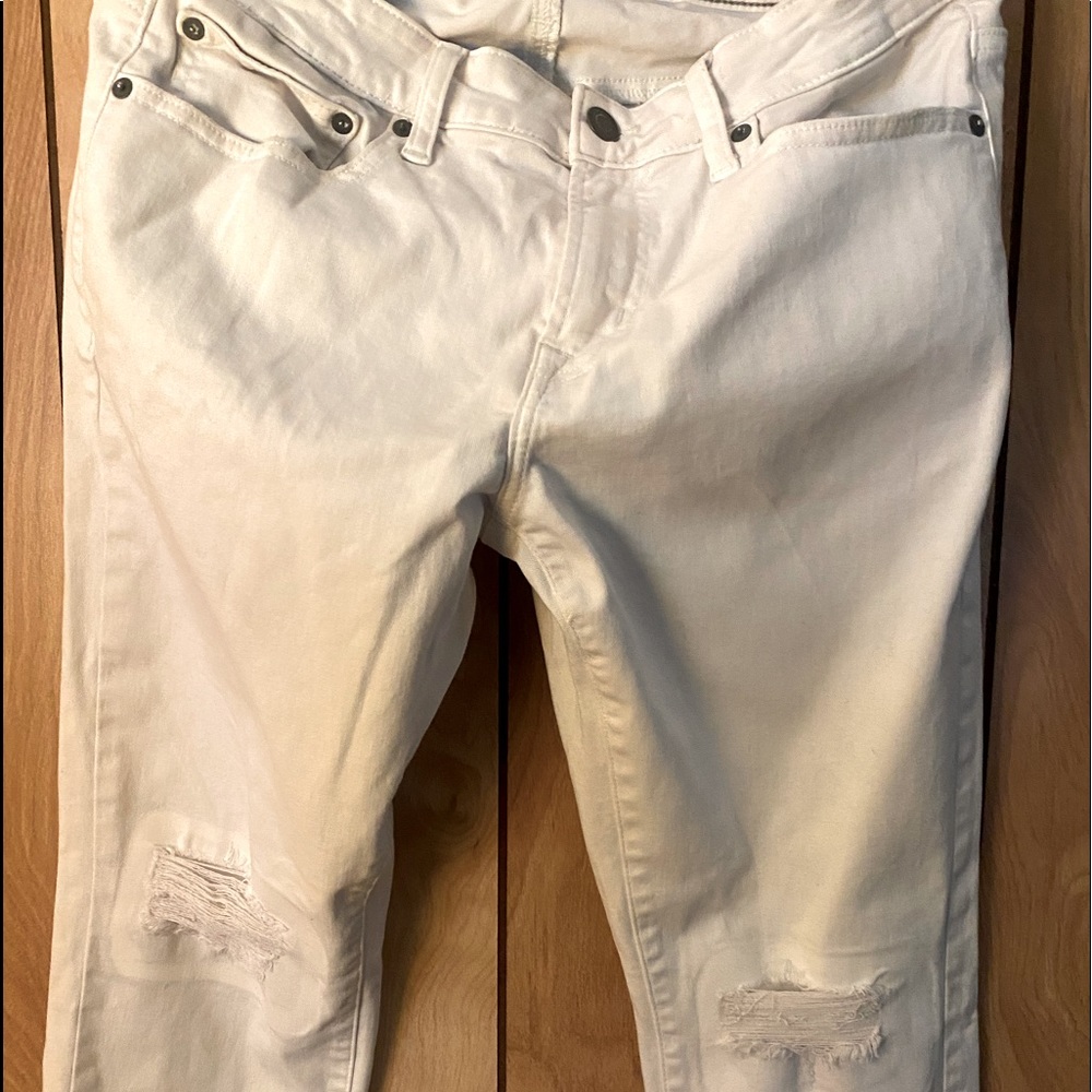 White distressed Jeans 32/30 American Eagle